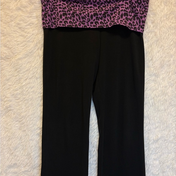 PINK By Victoria’s Secret | Black Yoga Pants with Pink Leopard Print Waistband 💜 - Picture 5 of 16